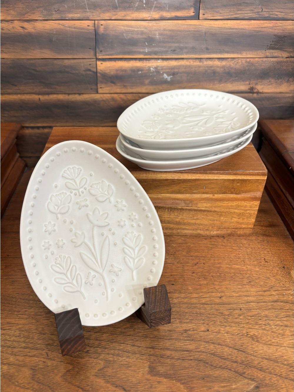 Crofton White Embossed Floral Egg Shaped Appetizer Plates Set of 4